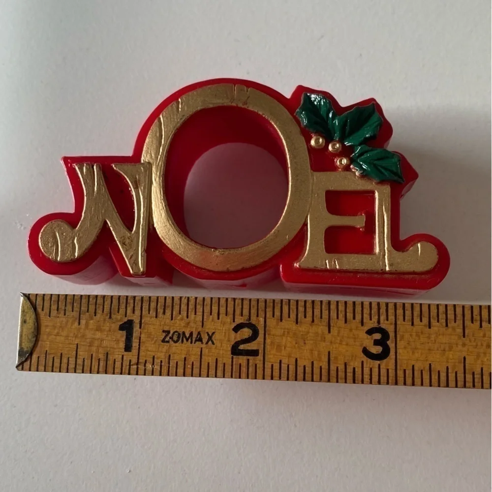Crate&Barrel Holiday Red Green Gold Plastic Resin Noel Joy Napkin Rings Set of 4